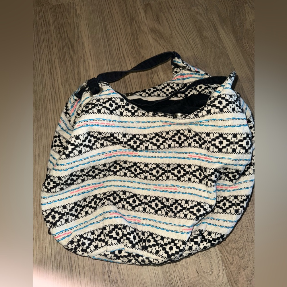 American Eagle Outfitters Monochrome‎ Knit Sweater